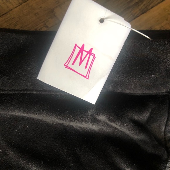 🔥NWT Mendocino suede skirt - Picture 2 of 9